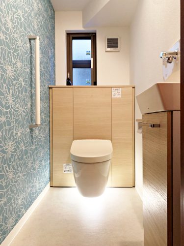 新百合ヶ丘エリア・麻生区のリフォーム専門店｜リフォーム工房アントレのトイレの施工事例です。TOTOレストパルFに工事した事例写真Bです。