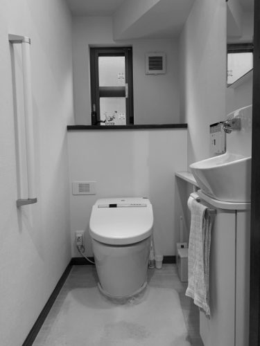 新百合ヶ丘エリア・麻生区のリフォーム専門店｜リフォーム工房アントレのトイレの施工事例です。TOTOレストパルFに工事した事例写真Kです