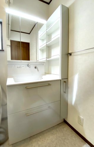 新百合ヶ丘エリア・麻生区のリフォーム専門店｜リフォーム工房アントレの施工事例写真です。タイルのお風呂からユニットバスにリフォームした写真Eです。